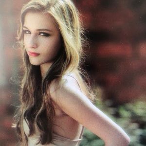 Meet your Posher, Sabrina